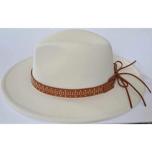 Fashion Hat for Women Fedora almond One Size Time And Tru sun protection NWT